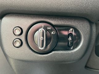 MINI Clubman One D con historial de mantenimiento