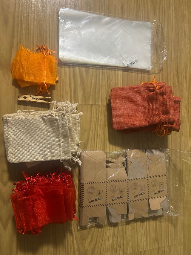 Bolsitas y cajitas para regalos ideal bodas