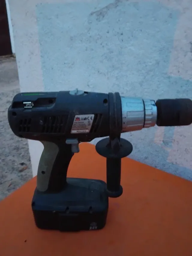 Taladro a Batería TOP