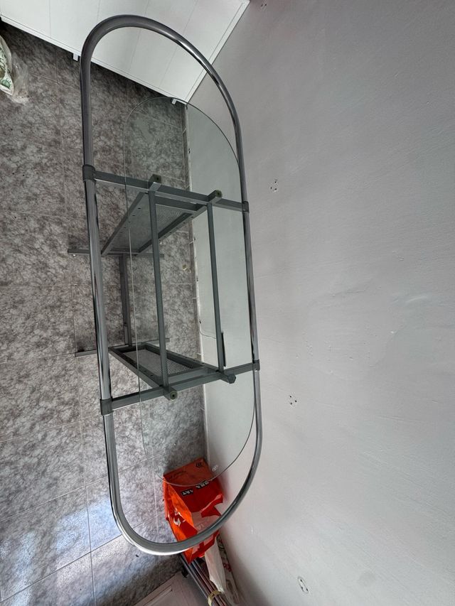 Góndola central para tienda de ropa