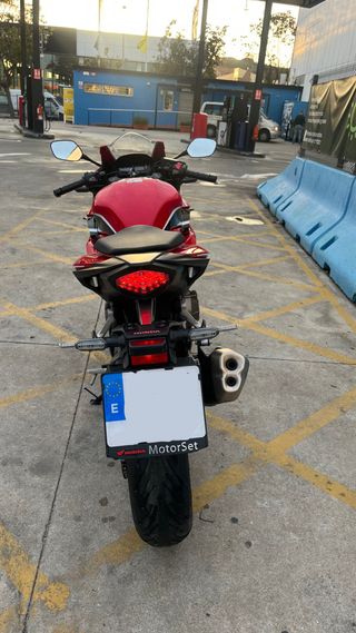 Honda CBR 500R 2023 Roja