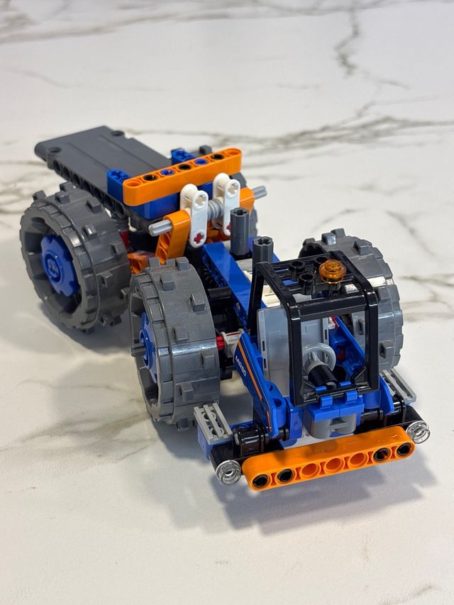 LEGO Technic Bulldozer Compactador 2 en 1