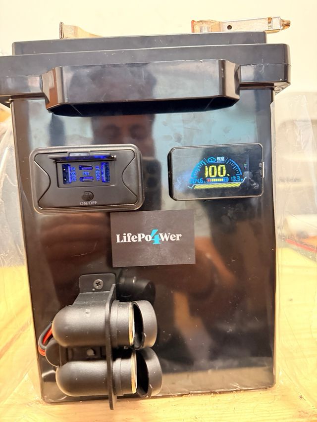 Batería LifePo4 12V 4.4Kw Estanca