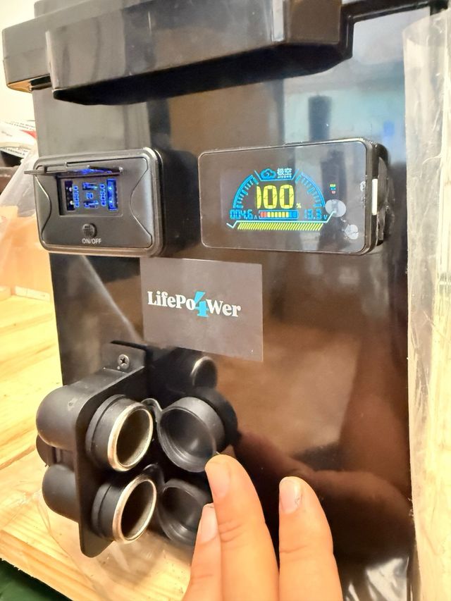 Batería LifePo4 12V 4.4Kw Estanca