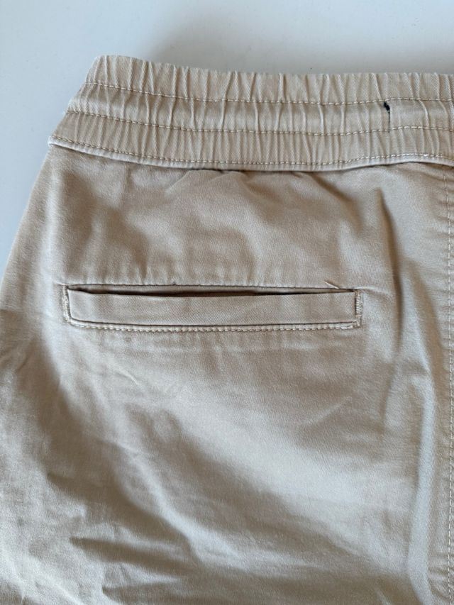 Pantalón corto Zara beige