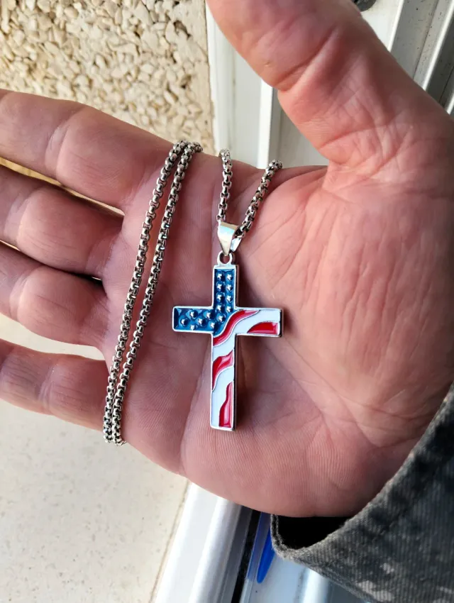 Cadena con colgante cruz bandera USA