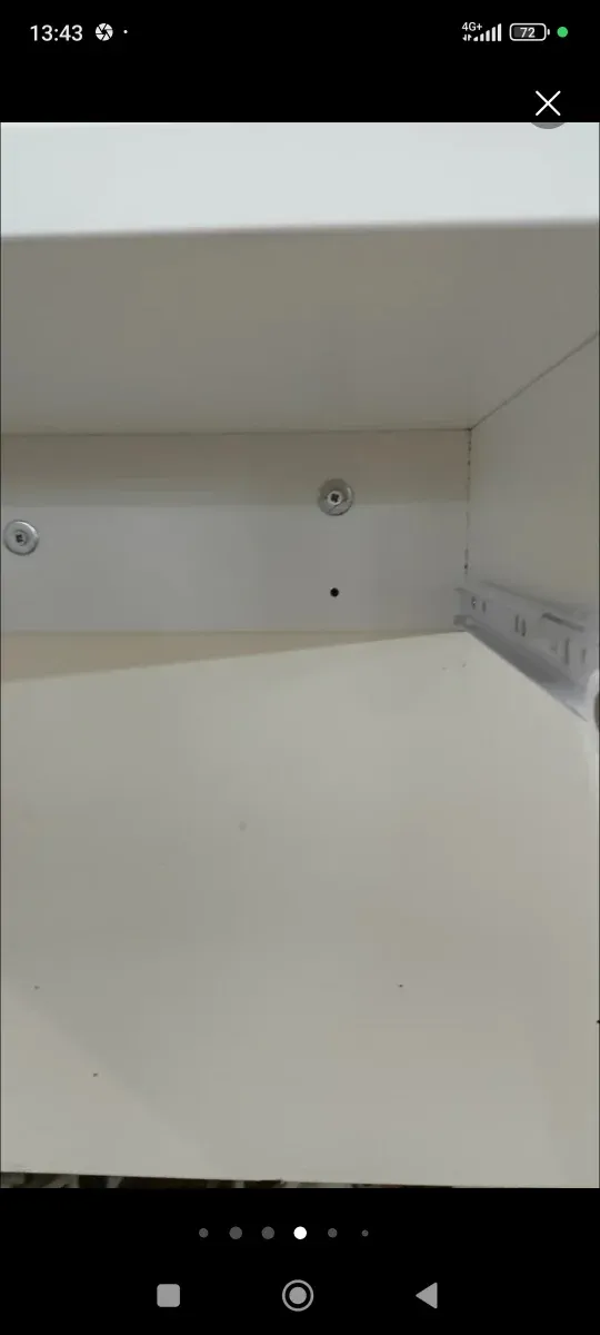 Mensola con cassetto in legno colore rovere