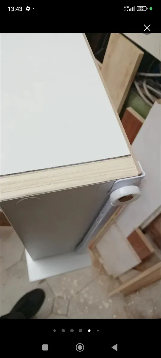 Mensola con cassetto in legno colore rovere