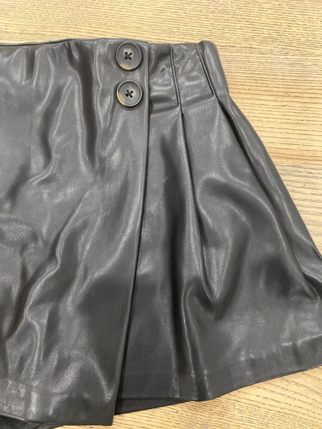 Falda pantalón niña efecto piel negra