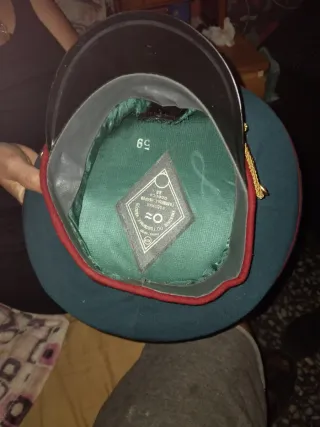 Gorra de gala oficial ruso con insignia