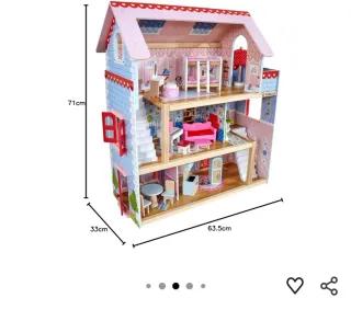 Casita de muñecas de madera