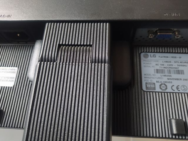 Monitor Dell Negro y Gris