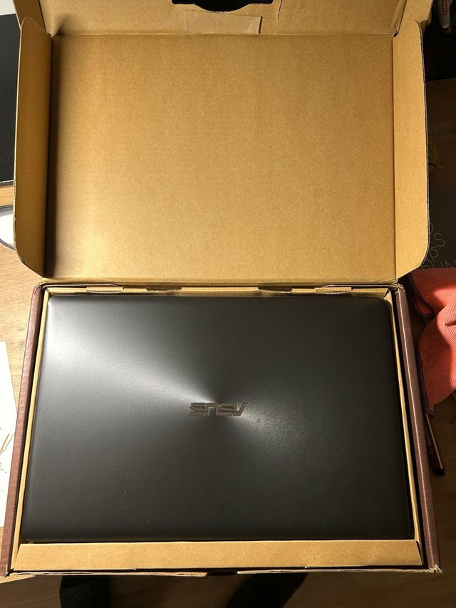 Portátil ASUS R510V 1TB 8GB RAM