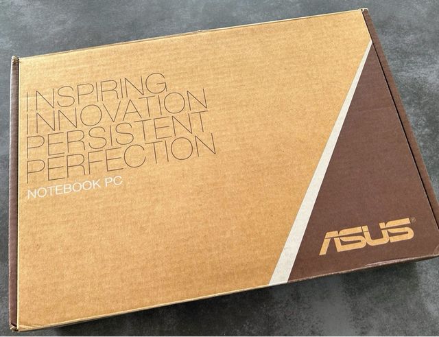 Portátil ASUS R510V 1TB 8GB RAM