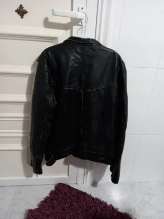 Cazadora motera cuero negra vintage Talla L