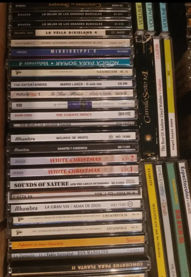 Lote de 120 CDs Música Variada