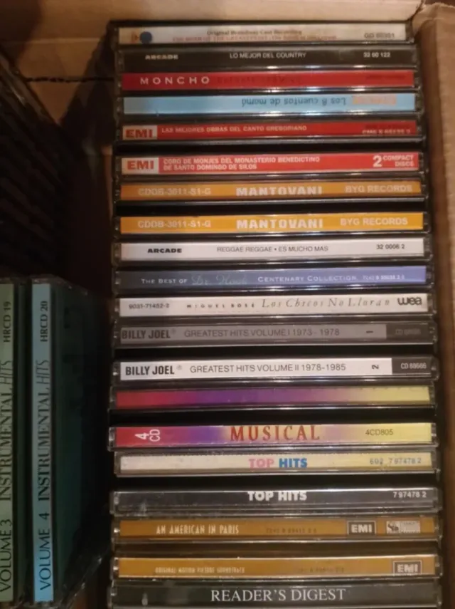 Lote de 120 CDs Música Variada