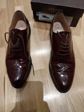 Zapatos nuevos de piel ZENDRA talla 40