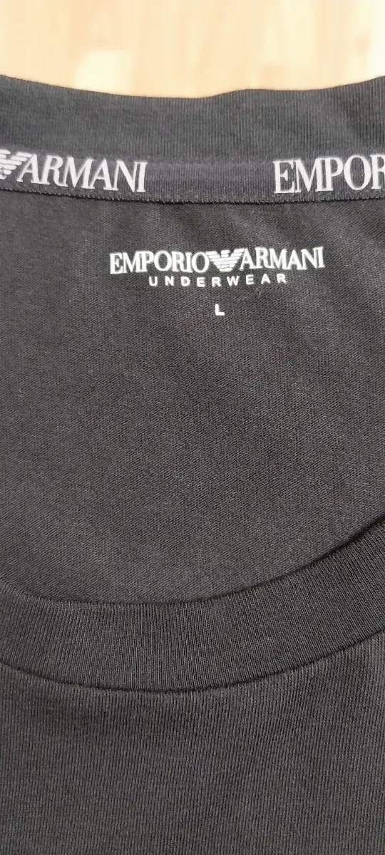 T-shirt Emporio Armani Preta L