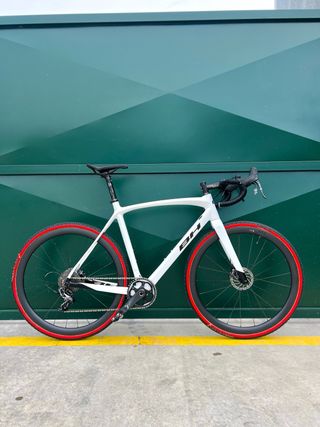 BH RX Team Gravel Carbono y ruedas de Carbono