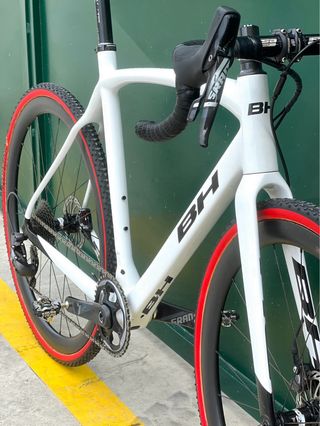 BH RX Team Gravel Carbono y ruedas de Carbono