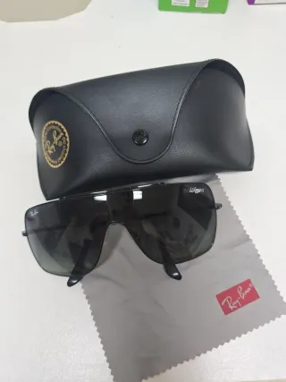 Gafas de sol Ray-Ban Wings II negras