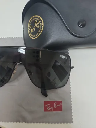 Gafas de sol Ray-Ban Wings II negras