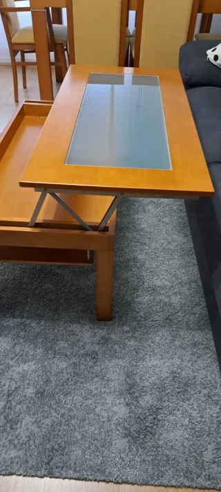 Mesa comedor y 6 sillas + mesa centro