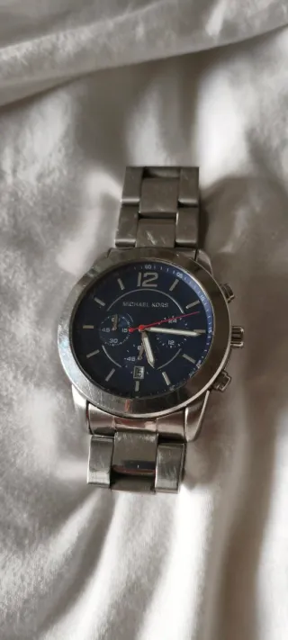 Reloj Michael Kors Negro y Plateado