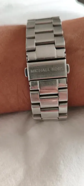 Reloj Michael Kors Negro y Plateado