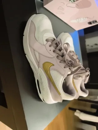 Zapatillas Nike Air Max Mujer Rosa y Dorado