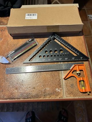Escuadra de carpintero multifunción