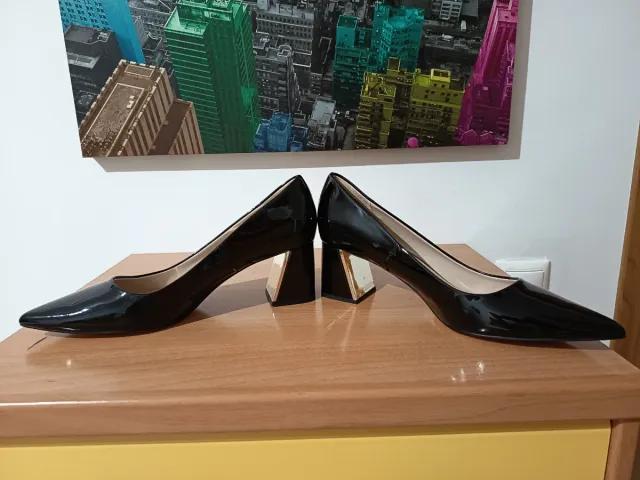 Zapatos de tacón Zara negros talla 42