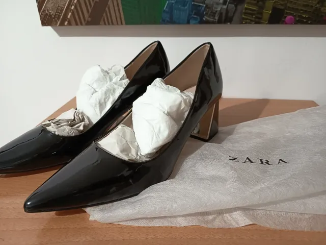 Zapatos de tacón Zara negros talla 42