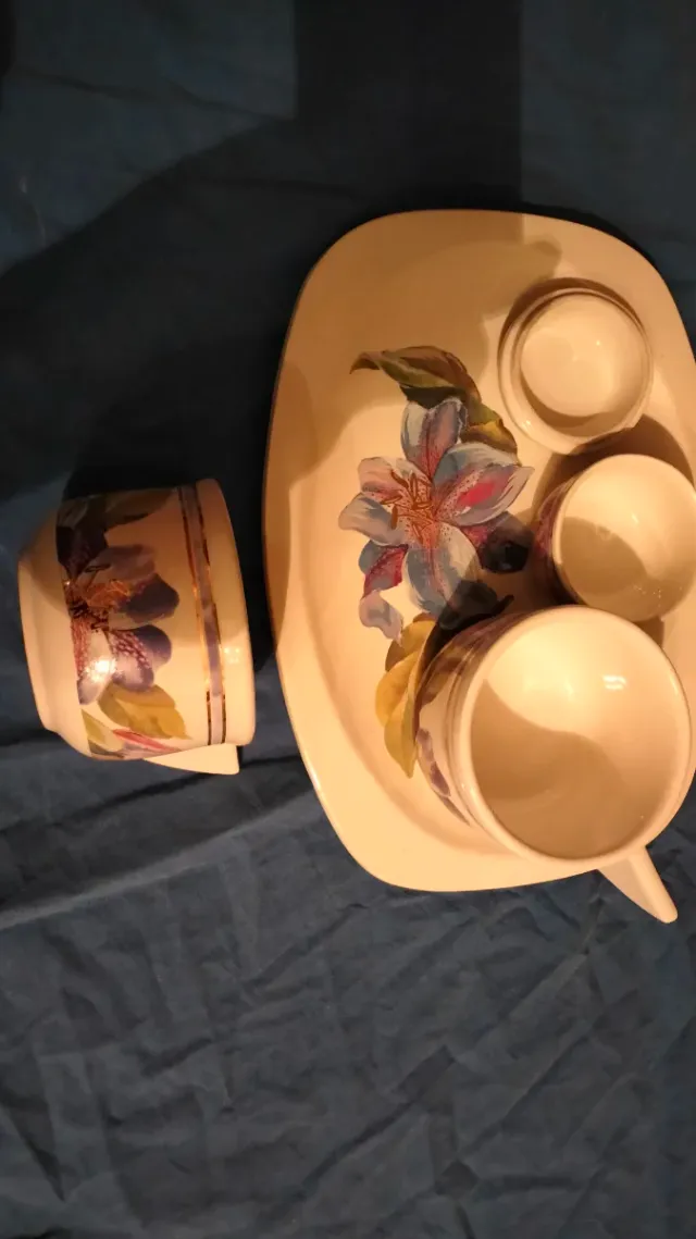 Set 2 tazze, zuccheriera e vassoio