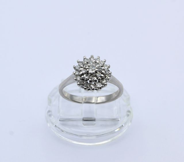 Anillo Oro Blanco 18kt con Diamantes