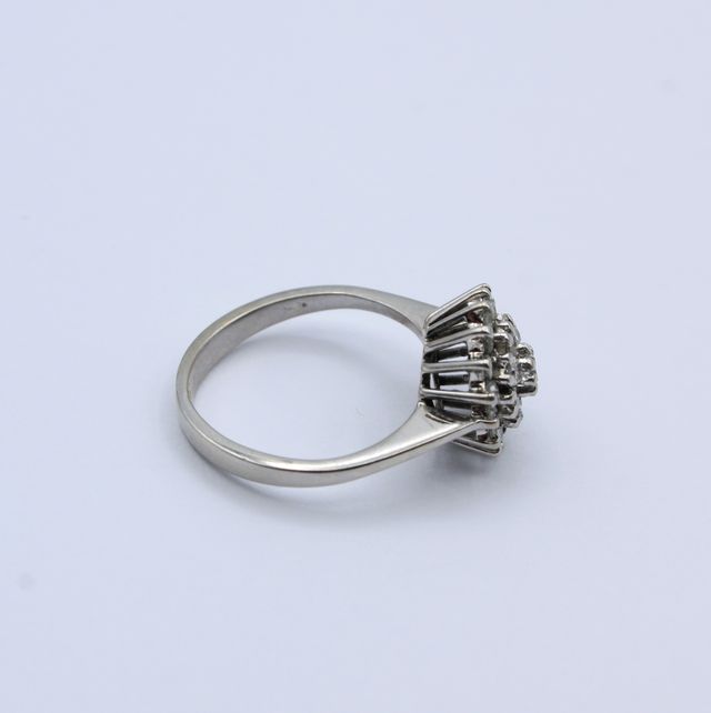 Anillo Oro Blanco 18kt con Diamantes