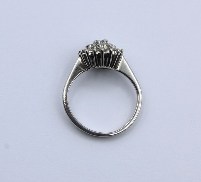 Anillo Oro Blanco 18kt con Diamantes