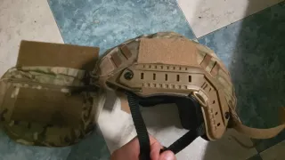 Elmetto Softair e Drop Down Pouch