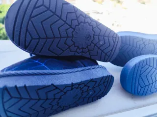 Lote 2 Zapatillas niño Talla 25/26