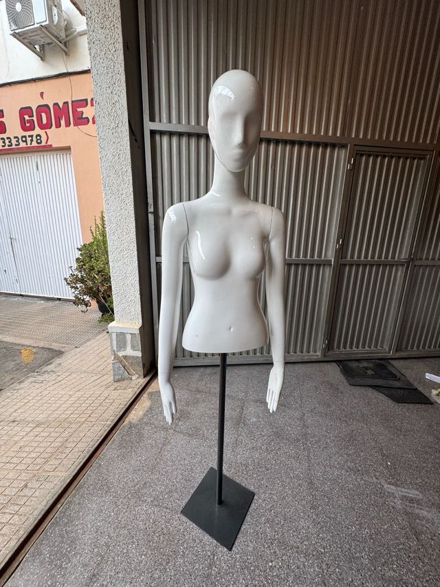 Maniquíes en venta – varios modelos