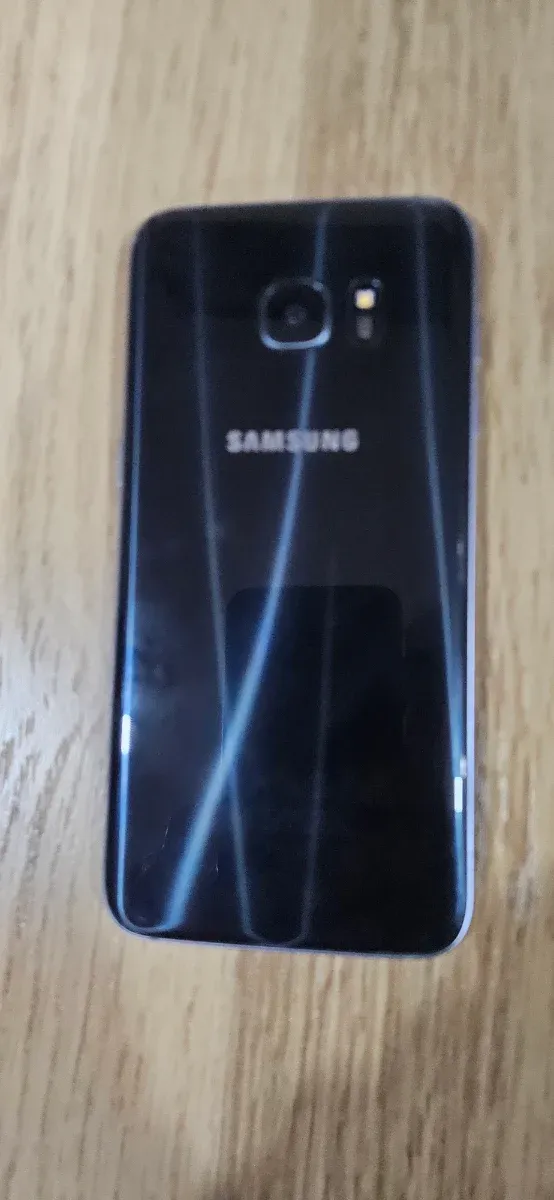 Samsung Galaxy S7 Edge, mancha lateral pantalla.