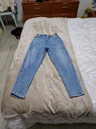 Vaqueros Zara chica 11/12 años