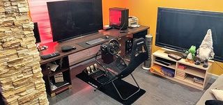 Volante y Pedales Force Feedback