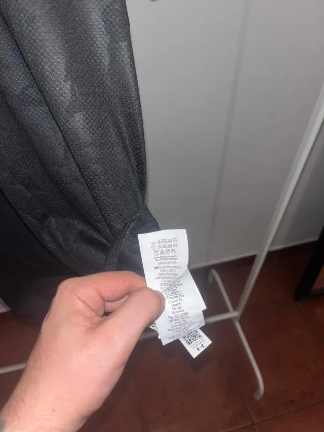 Camiseta Under Armour Negra Talla M