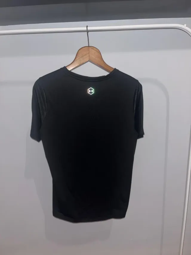 Camiseta Under Armour Negra Talla M