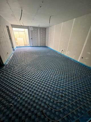 Instalación de suelo radiante. Calefacción.