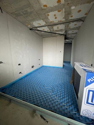 Instalación de suelo radiante. Calefacción.