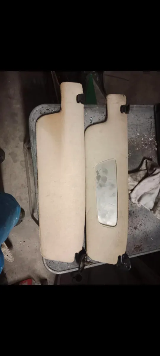 Parasoles Renault 12 TS