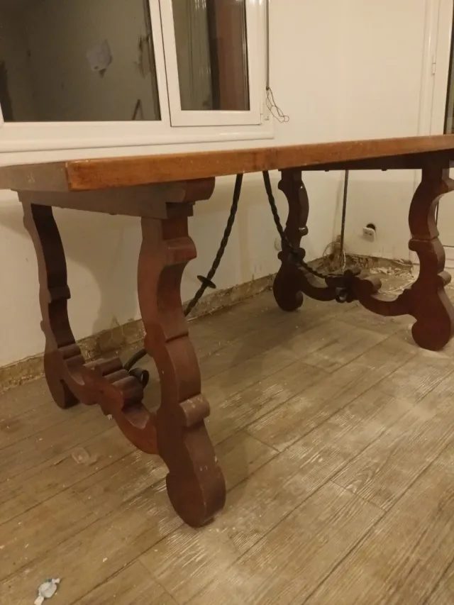 Mesa madera maciza y forja